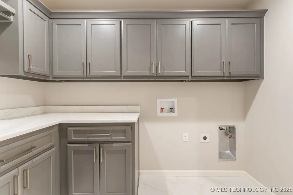 1604 Pinecrest Drive Claremore, OK 74017
