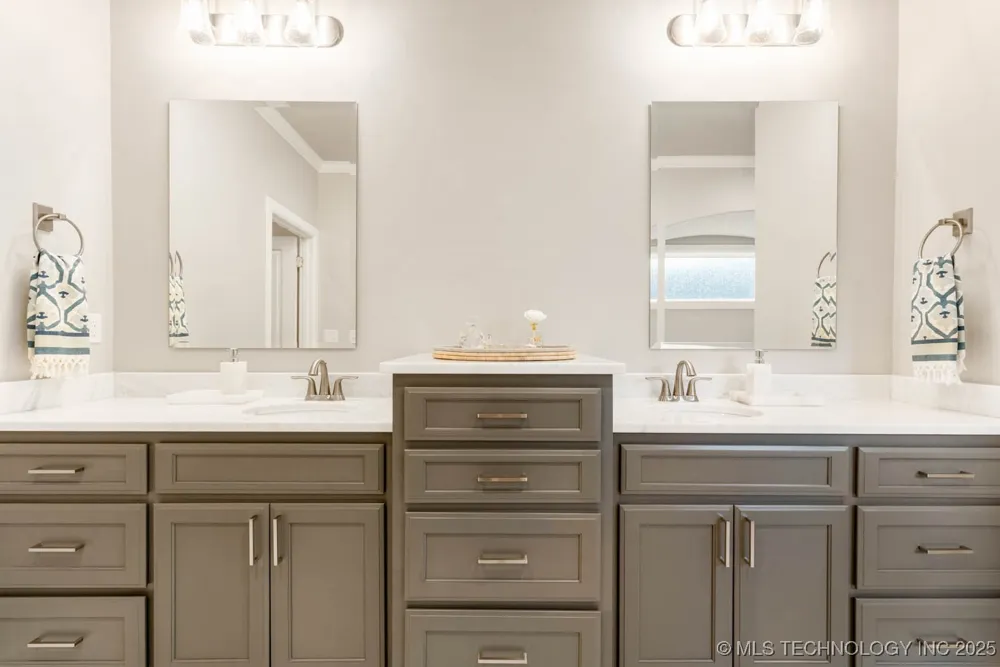 1604 Pinecrest Drive Claremore, OK 74017