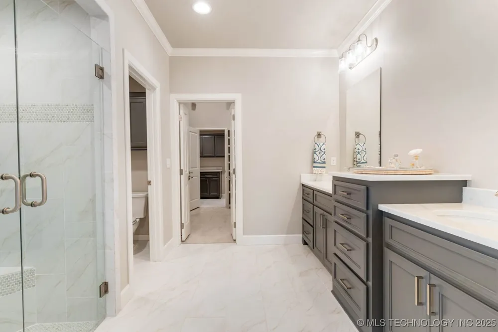 1604 Pinecrest Drive Claremore, OK 74017