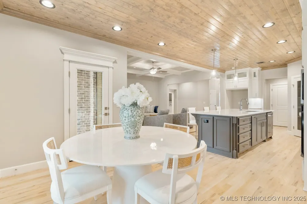 1604 Pinecrest Drive Claremore, OK 74017