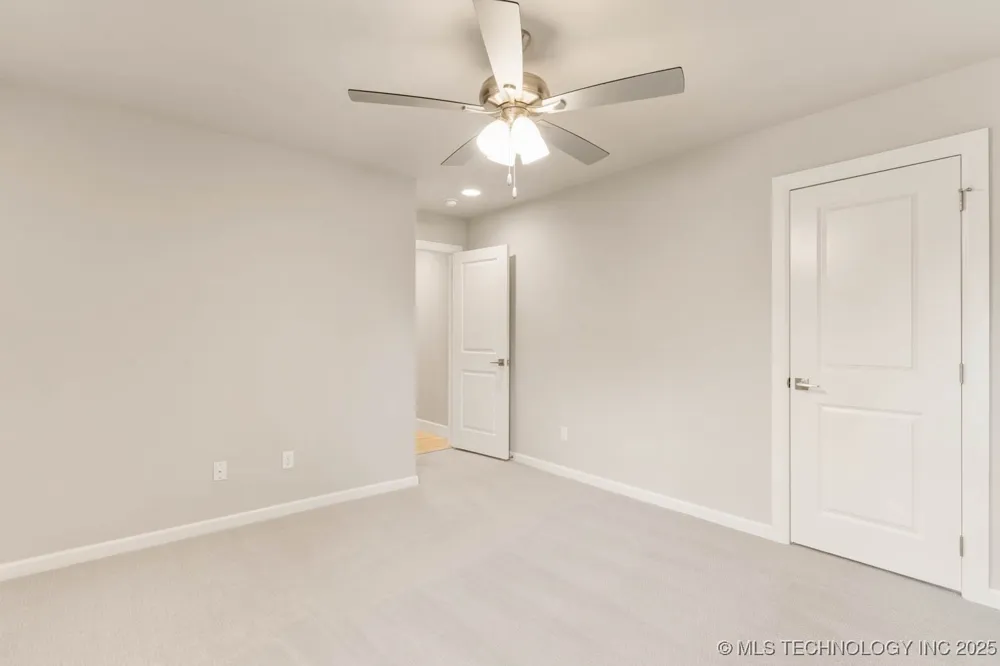 1604 Pinecrest Drive Claremore, OK 74017
