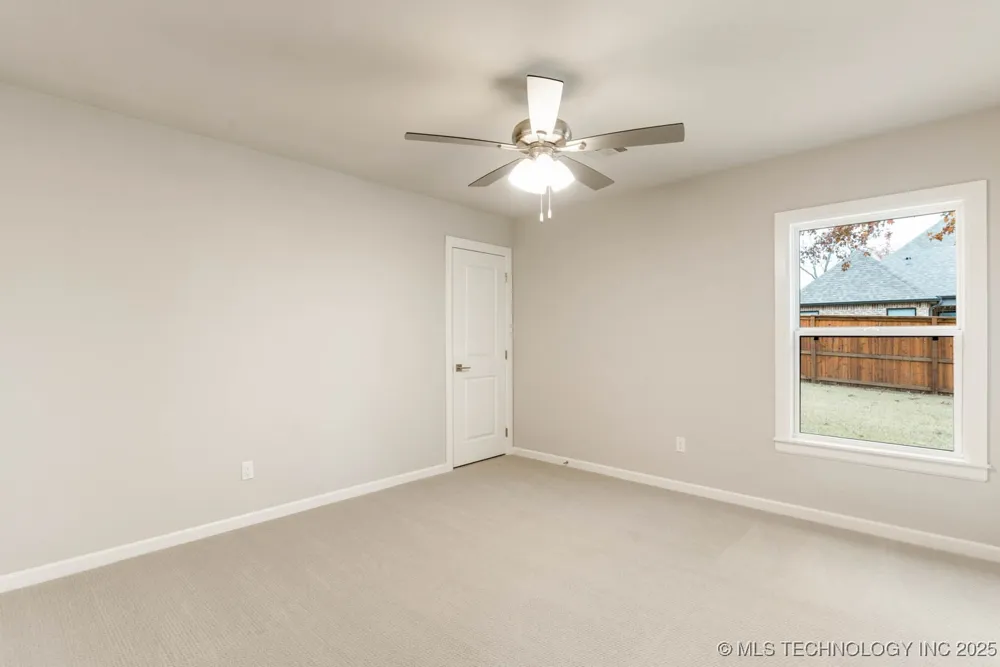 1604 Pinecrest Drive Claremore, OK 74017