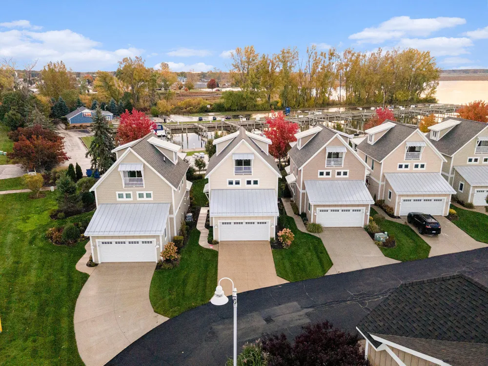 920 W Savidge Street #2 Spring Lake Village, MI 49456