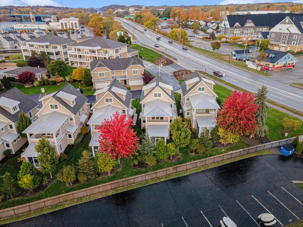 920 W Savidge Street #2 Spring Lake Village, MI 49456