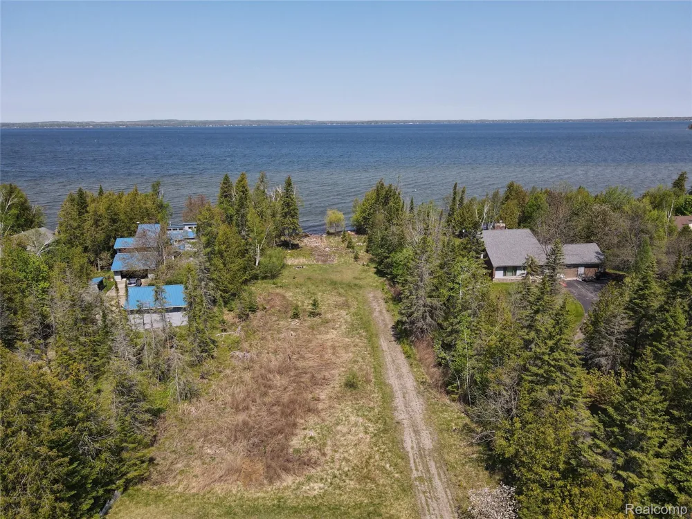 1197 Needle Point Drive Cheboygan City, MI 49721