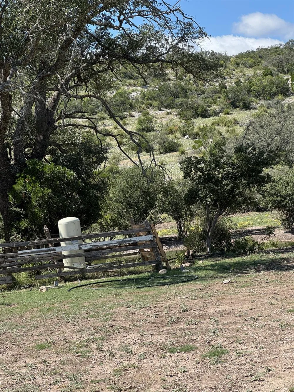 32 Private Road Rocksprings, TX 78880
