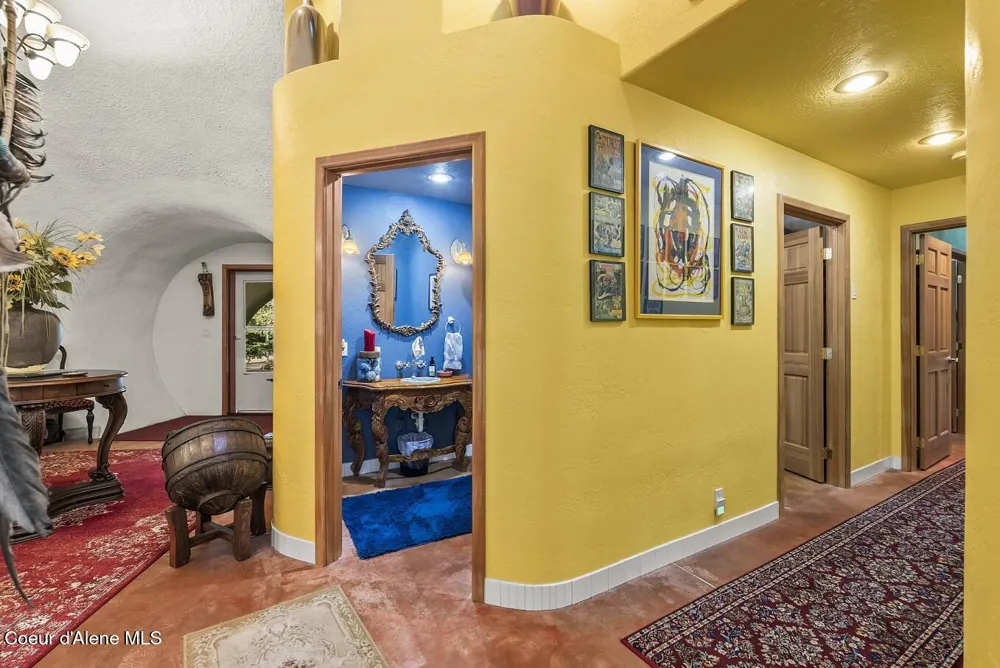 123 E Mountain View Road Clark Fork, ID 83811