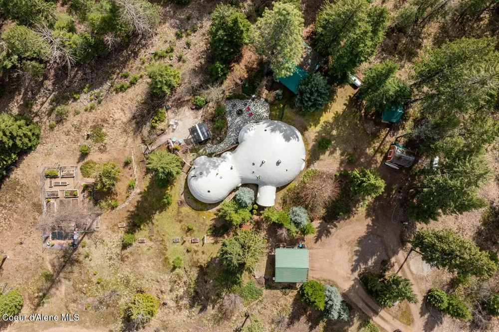 123 E Mountain View Road Clark Fork, ID 83811