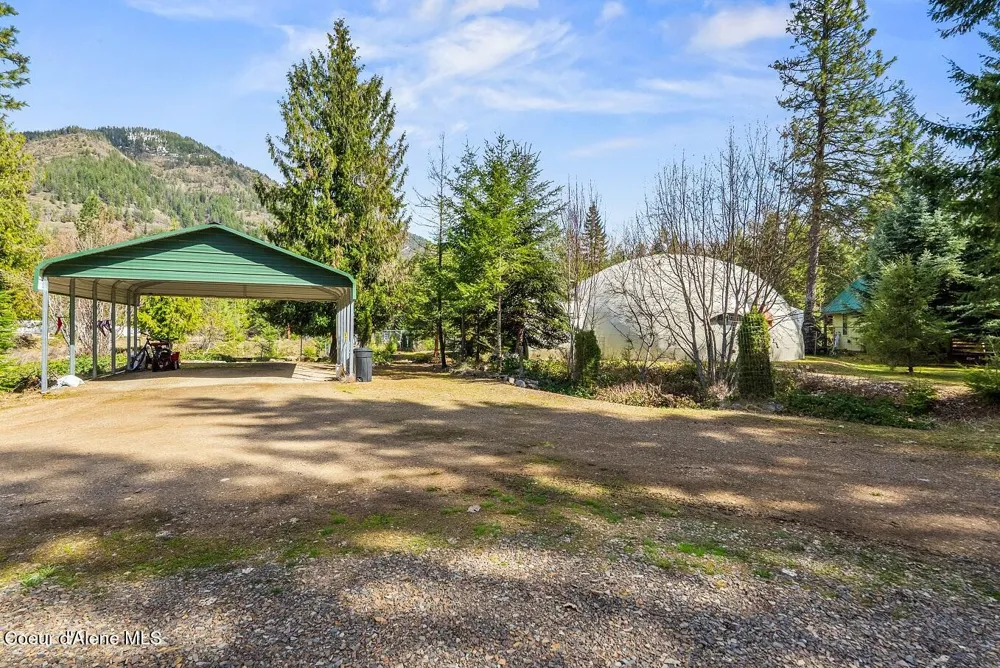 123 E Mountain View Road Clark Fork, ID 83811