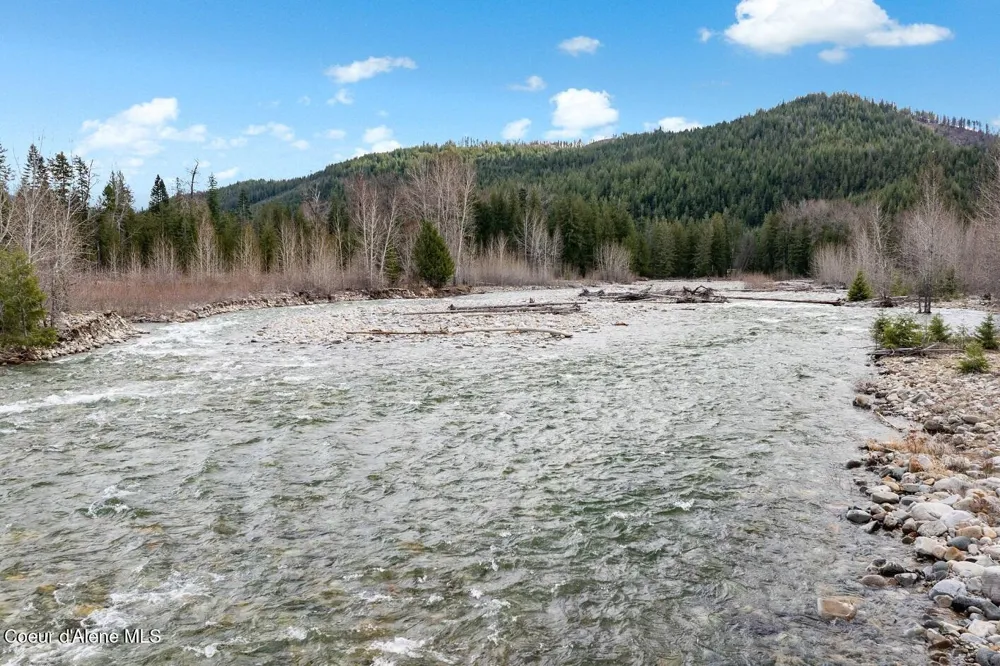 123 E Mountain View Road Clark Fork, ID 83811