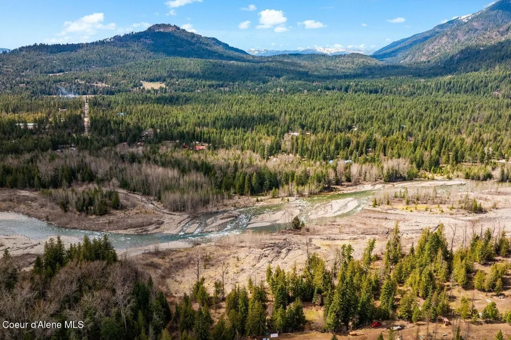 123 E Mountain View Road Clark Fork, ID 83811