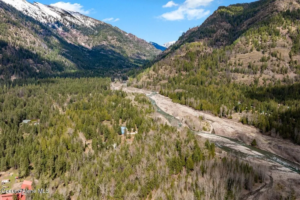 123 E Mountain View Road Clark Fork, ID 83811