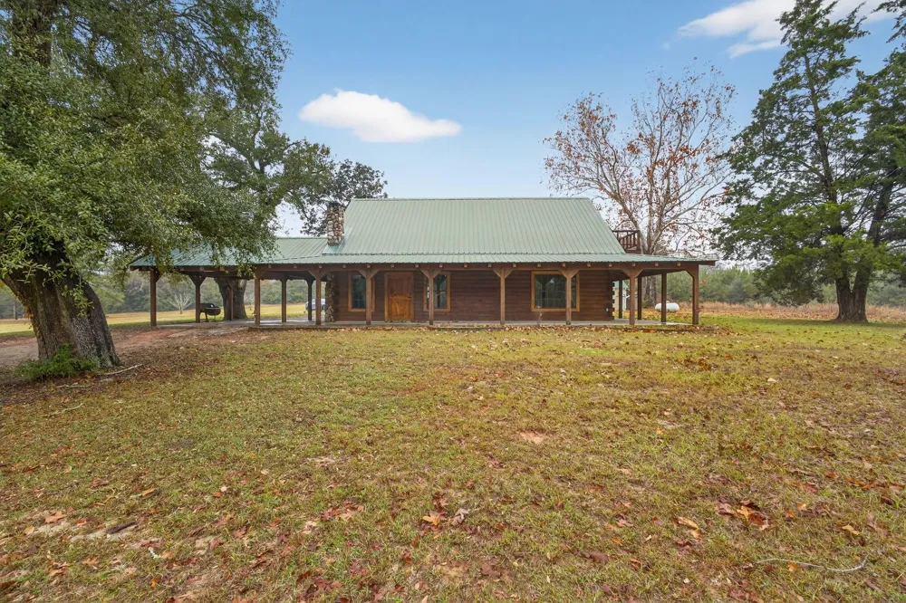 3723 E Fm 256 E Colmesneil, TX 75938
