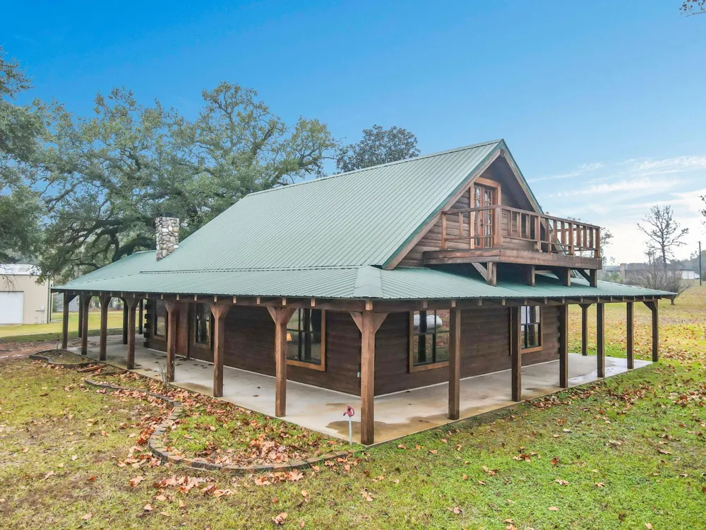 3723 E Fm 256 E Colmesneil, TX 75938