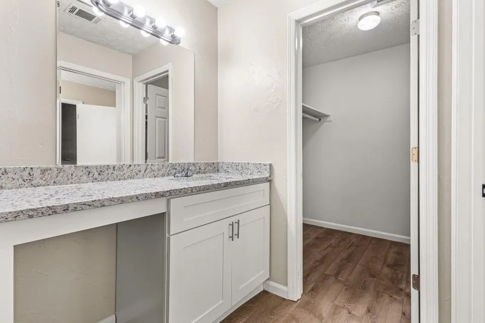 8586 Creekwood Way Jonesboro, GA 30238