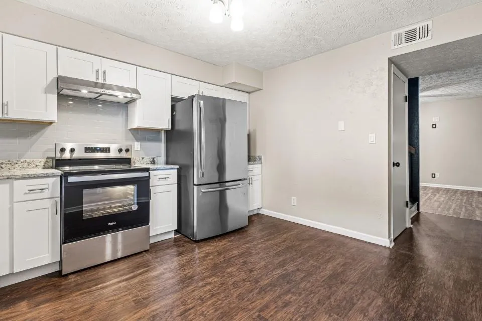 8586 Creekwood Way Jonesboro, GA 30238