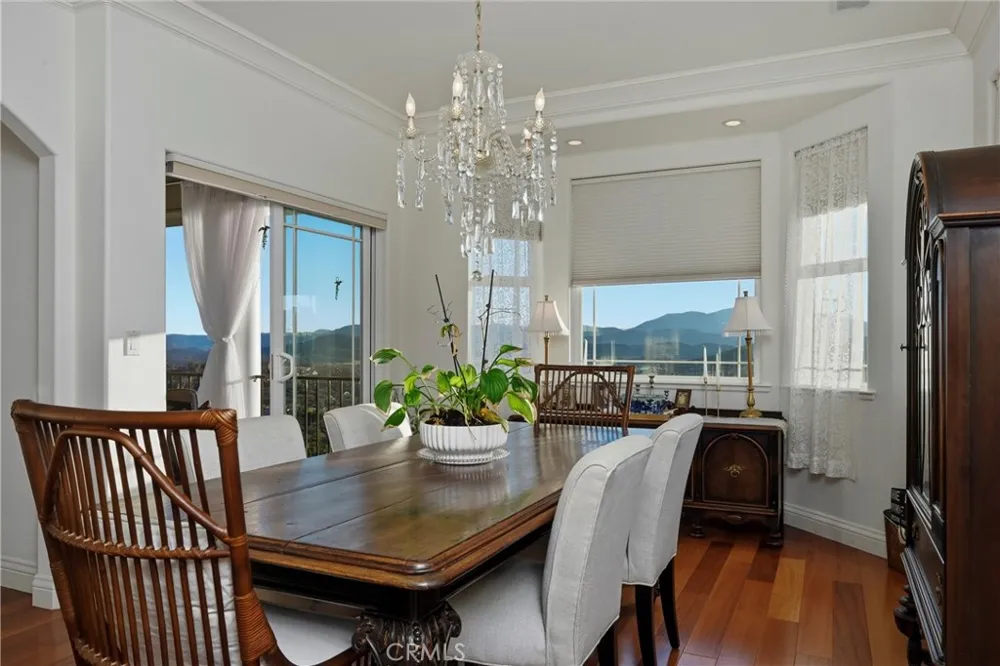 18750 Fernwood Road Hidden Valley Lake, CA 95467