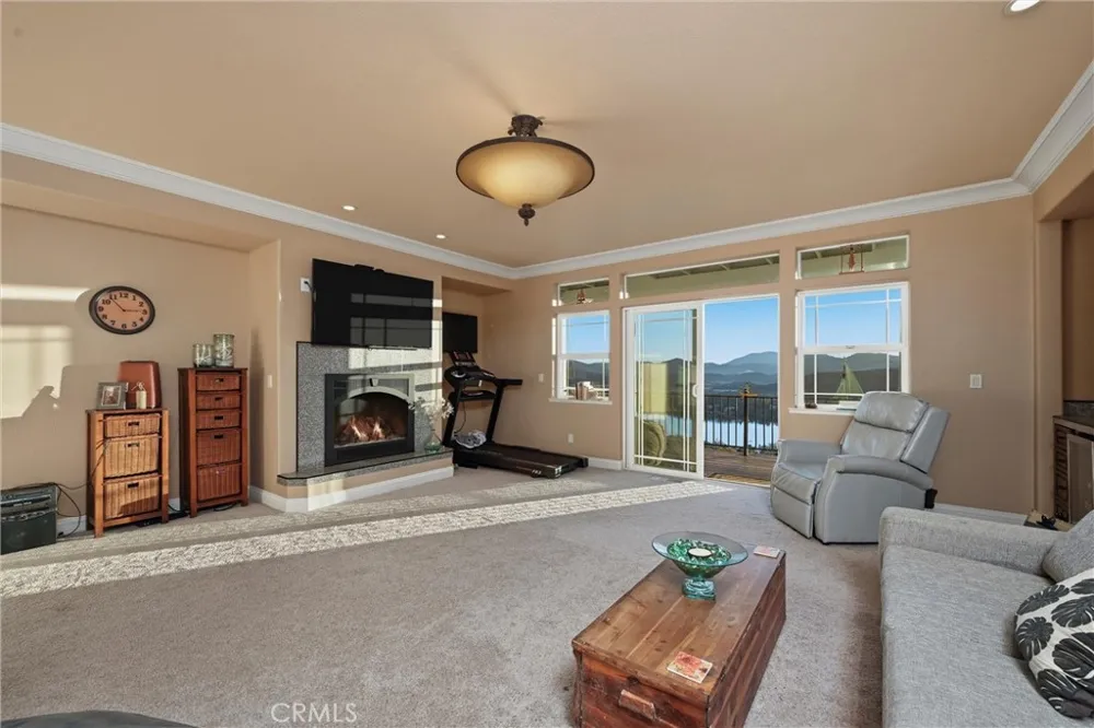 18750 Fernwood Road Hidden Valley Lake, CA 95467