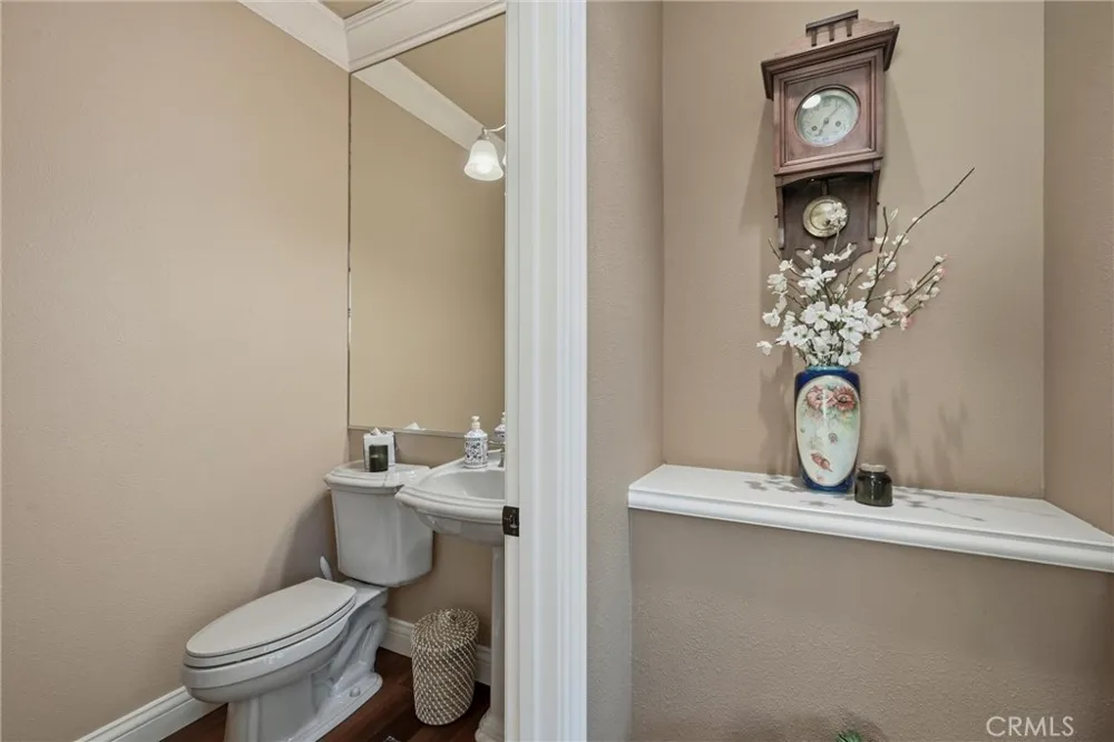 18750 Fernwood Road Hidden Valley Lake, CA 95467