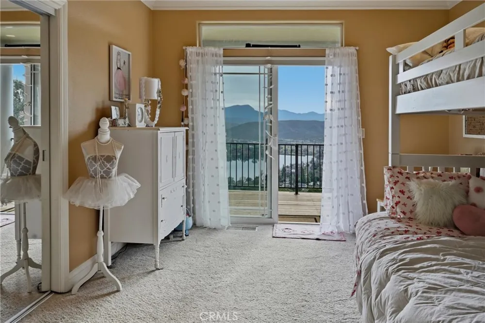 18750 Fernwood Road Hidden Valley Lake, CA 95467