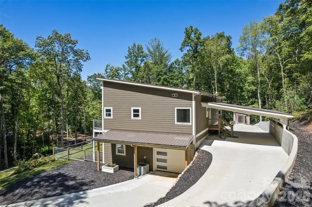 1185 Wallalieu Road Otto, NC 28763