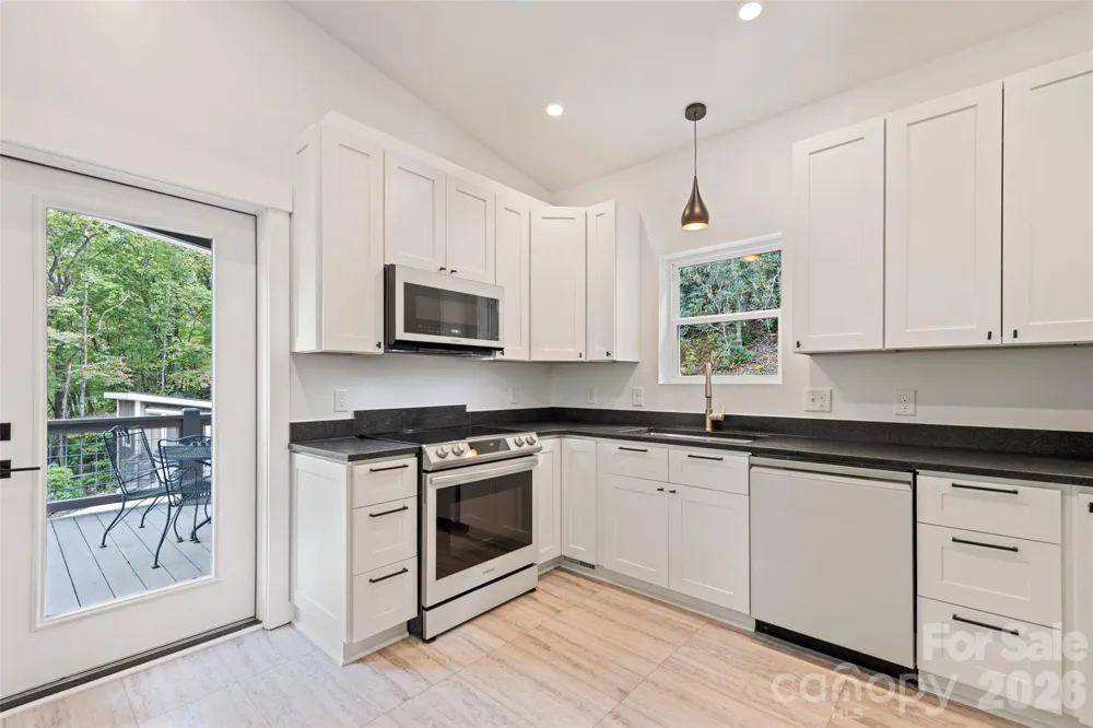 1185 Wallalieu Road Otto, NC 28763