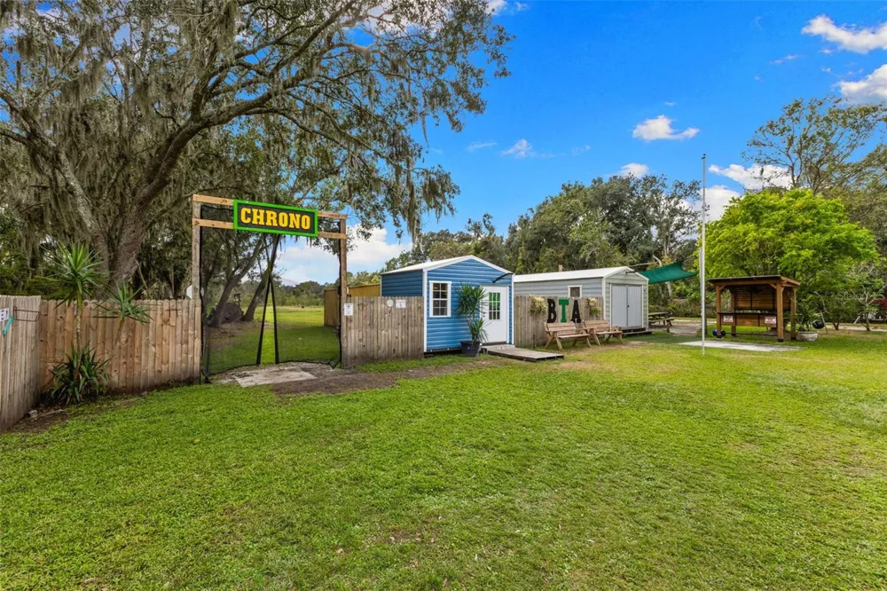 1103 COLSON ROAD Plant City, FL 33567