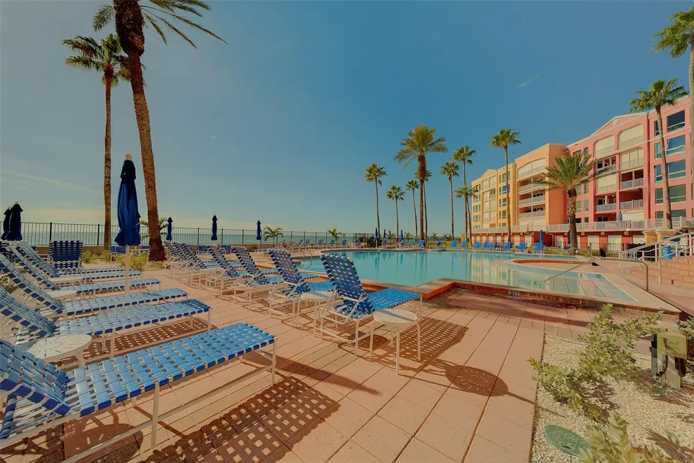 16450 GULF BOULEVARD #565 North Redington Beach, FL 33708