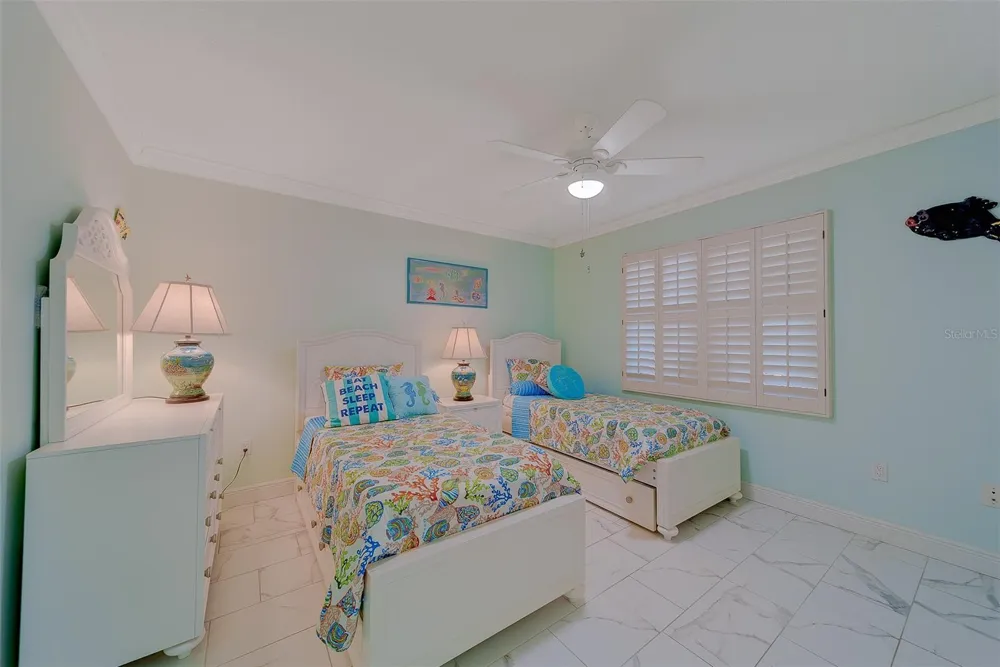 16450 GULF BOULEVARD #565 North Redington Beach, FL 33708