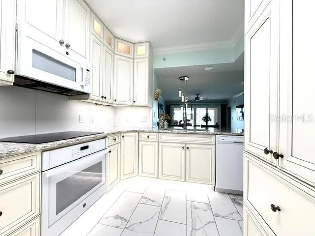 16450 GULF BOULEVARD #565 North Redington Beach, FL 33708