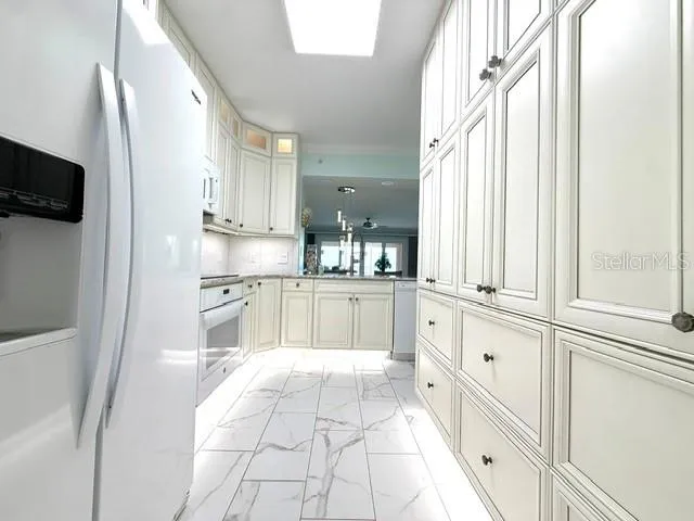 16450 GULF BOULEVARD #565 North Redington Beach, FL 33708