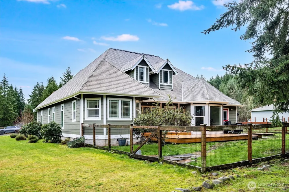 36612 2nd Avenue S Roy, WA 98580