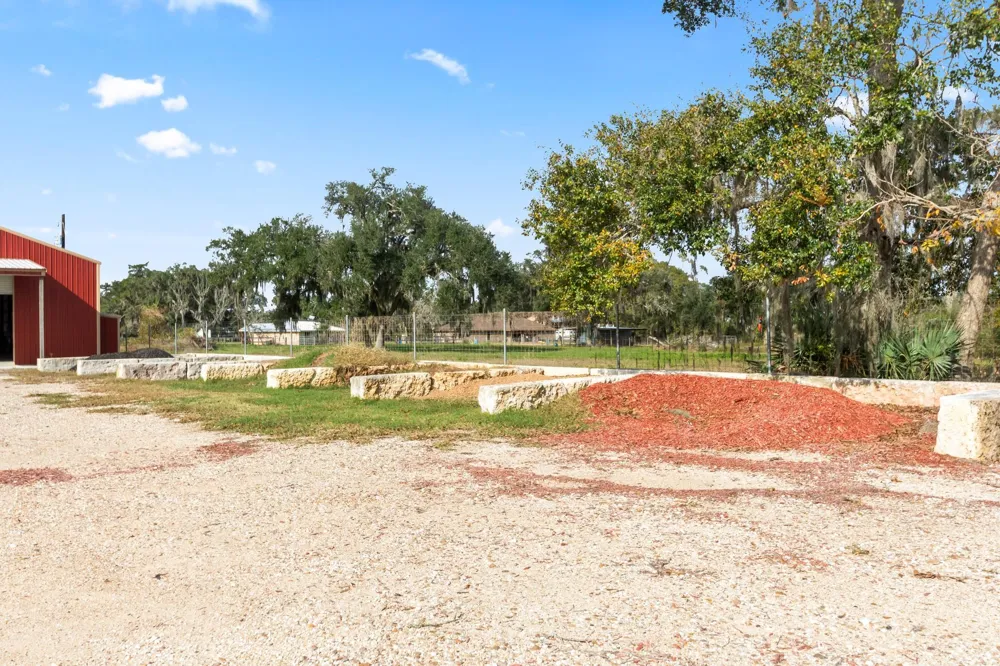 4228 County Road 507 Brazoria, TX 77422