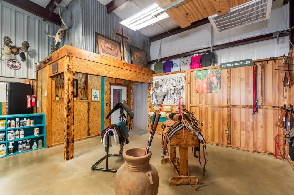 4228 County Road 507 Brazoria, TX 77422