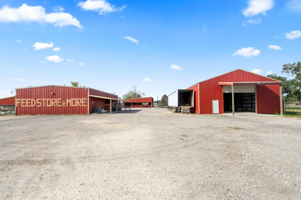 4228 County Road 507 Brazoria, TX 77422