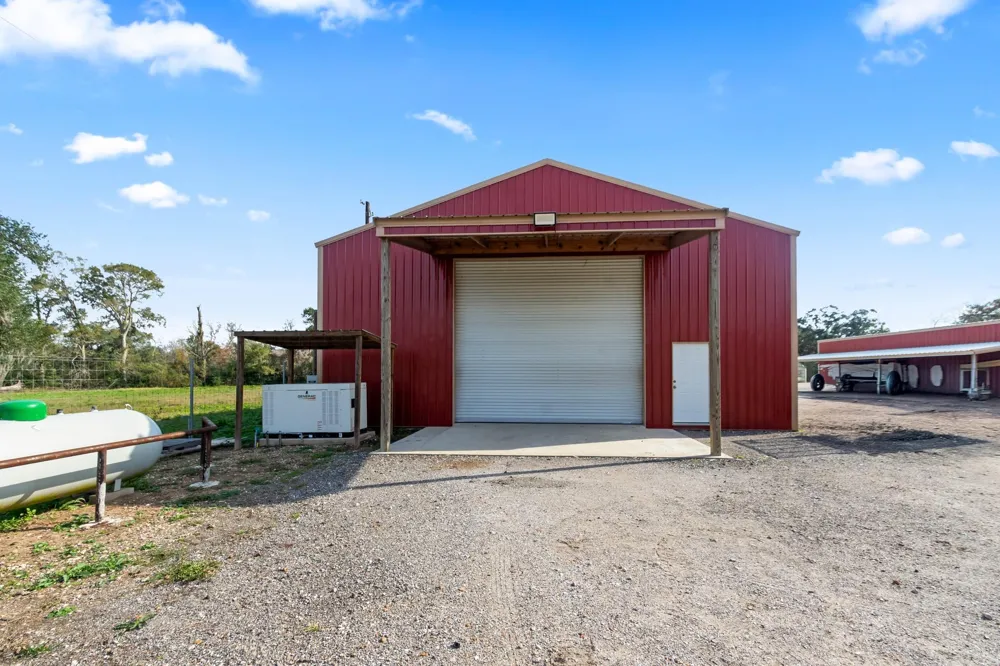 4228 County Road 507 Brazoria, TX 77422