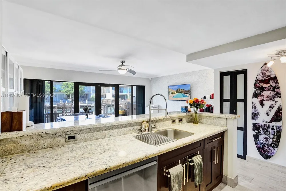 16478 NE 27th Pl #34 Eastern Shores, FL 33160