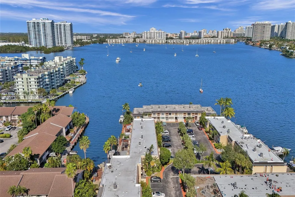 16478 NE 27th Pl #34 Eastern Shores, FL 33160