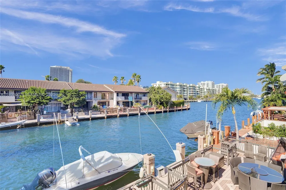 16478 NE 27th Pl #34 Eastern Shores, FL 33160