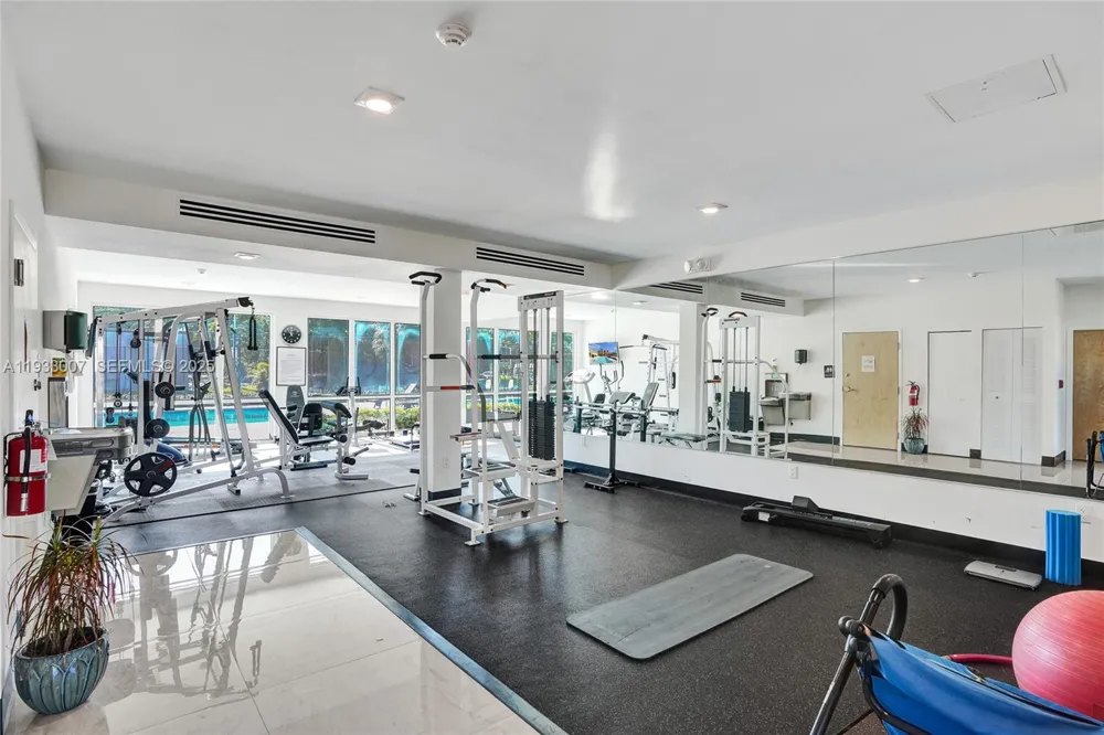 16478 NE 27th Pl #34 Eastern Shores, FL 33160