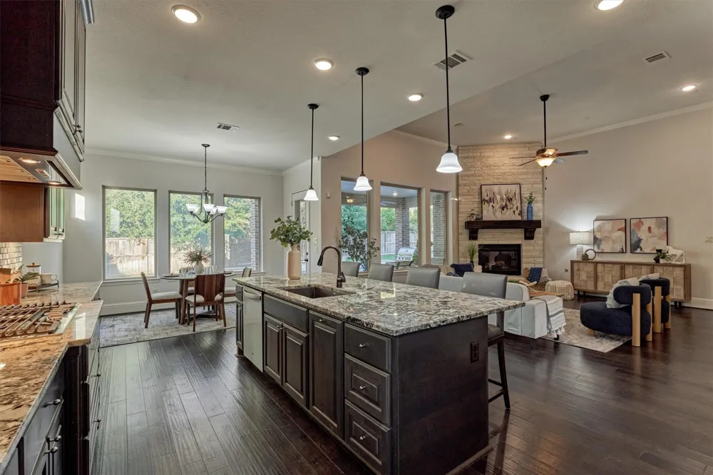 414 Mill Creek Road Pinehurst, TX 77362