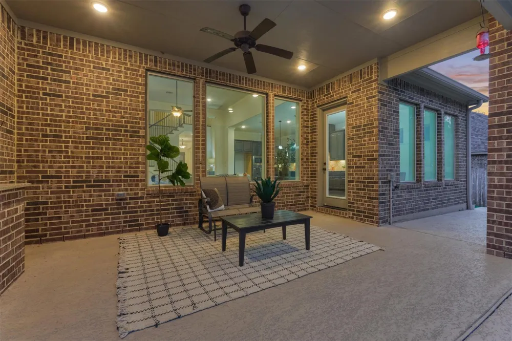 414 Mill Creek Road Pinehurst, TX 77362