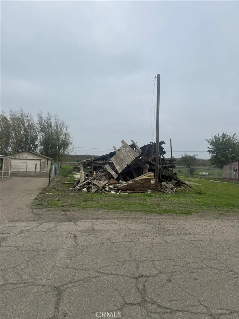 8156 Azusa Dos Palos, CA 93620