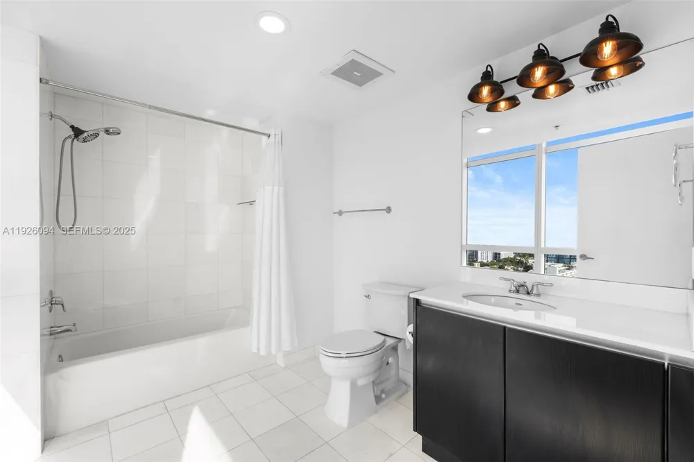 665 NE 25th St #1801 Miami, FL 33137
