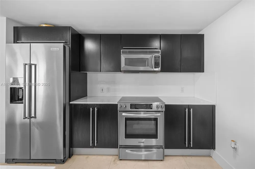 665 NE 25th St #1801 Miami, FL 33137