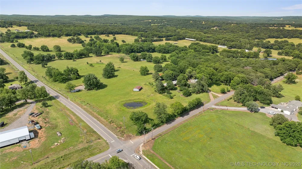 1904 County Line Road E Fort Gibson, OK 74434