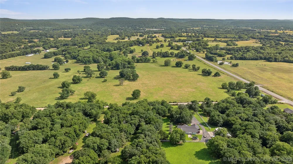 1904 County Line Road E Fort Gibson, OK 74434