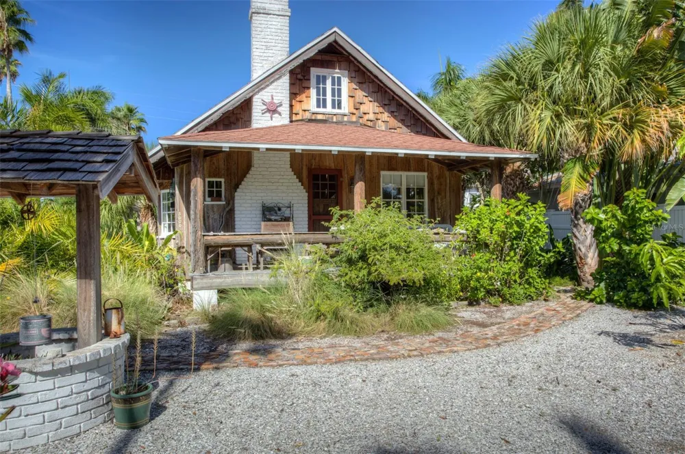 3000 PASS A GRILLE WAY St Pete Beach, FL 33706