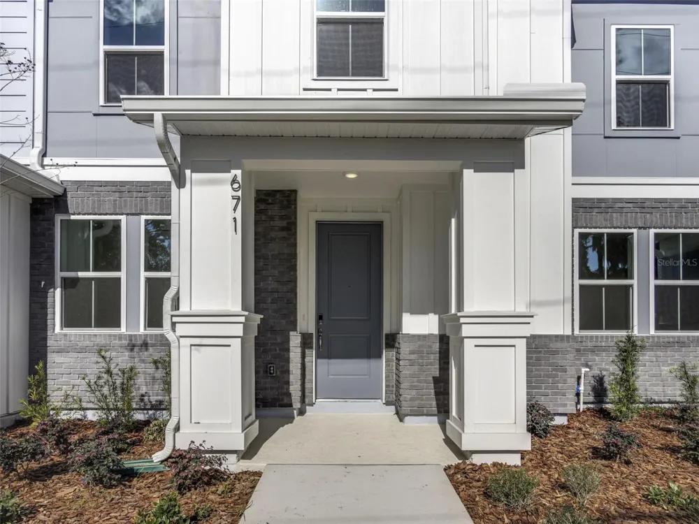 671 CLARK STREET Oviedo, FL 32765