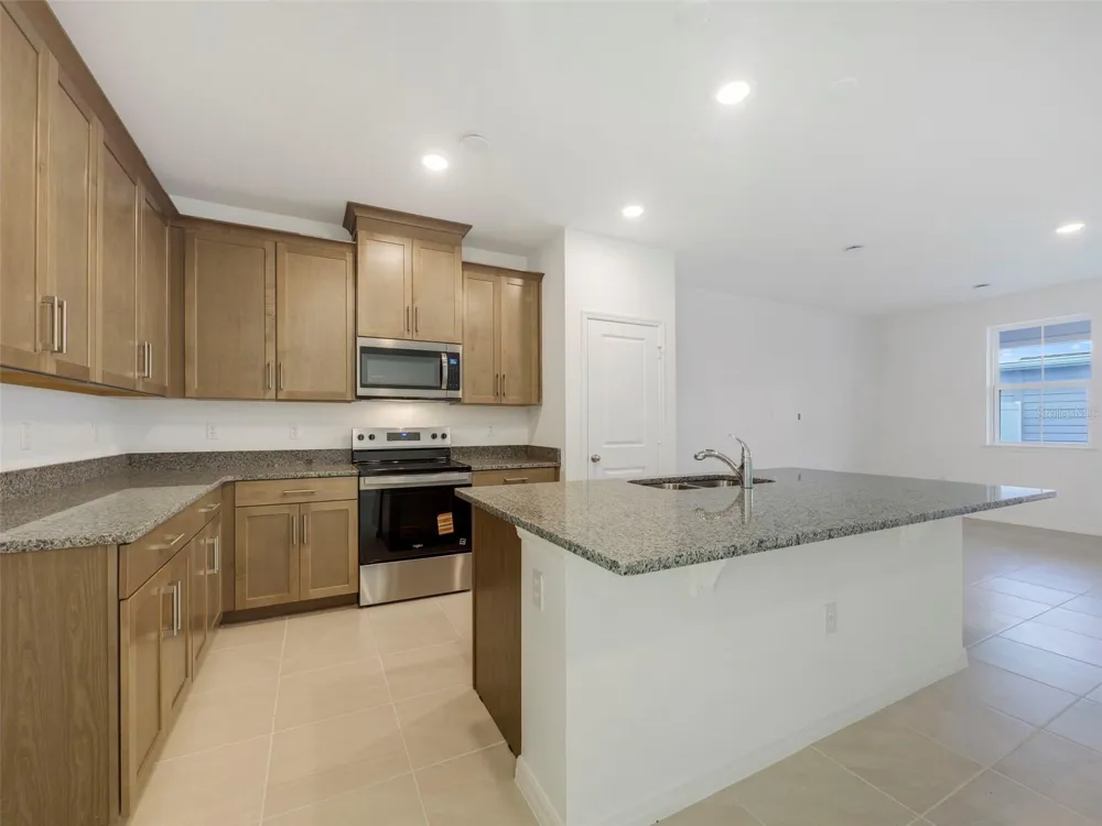 671 CLARK STREET Oviedo, FL 32765